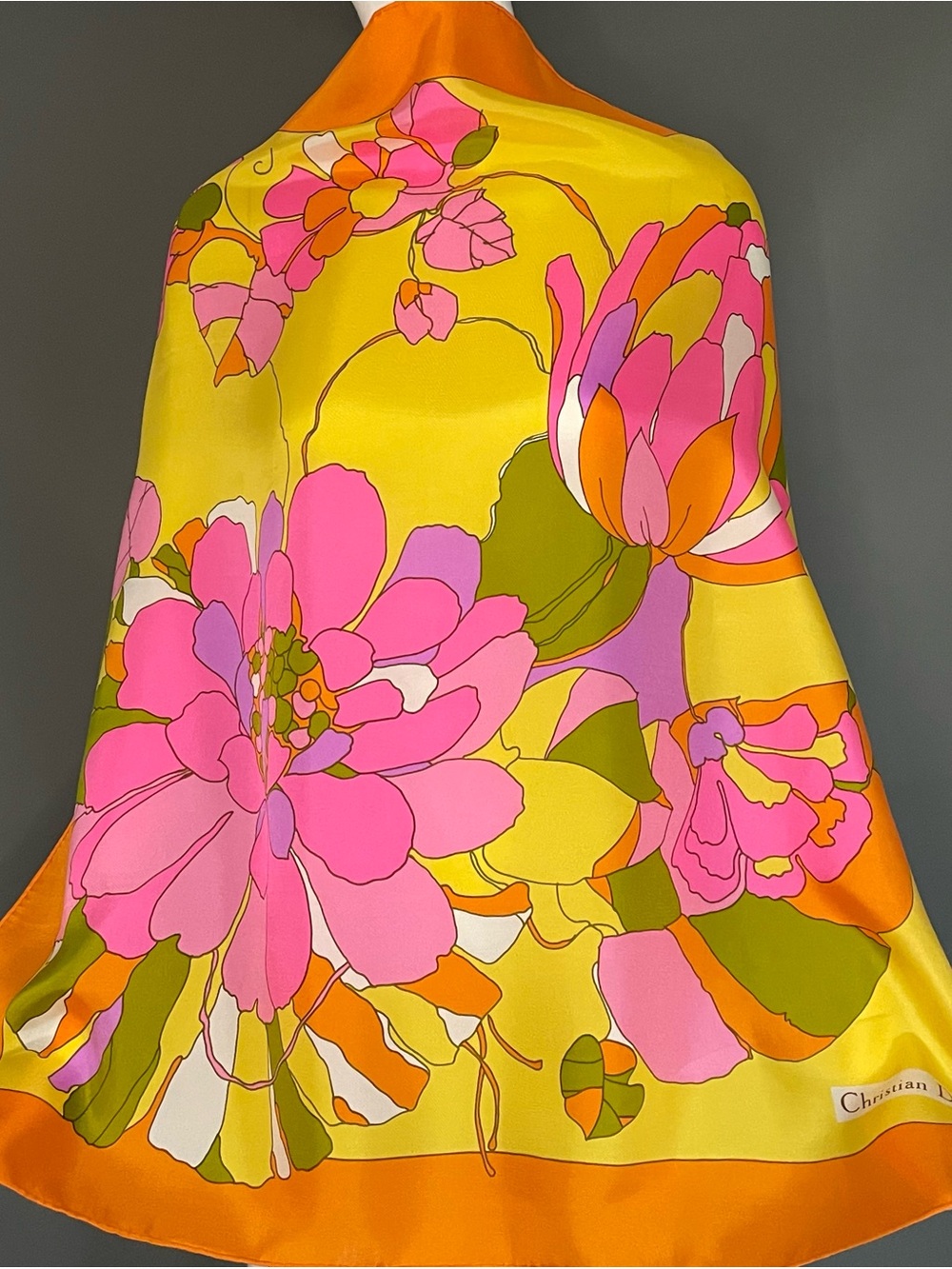 Stunning Vintage Christian Dior Silk Scarf 31 In Sq Excellent Cond